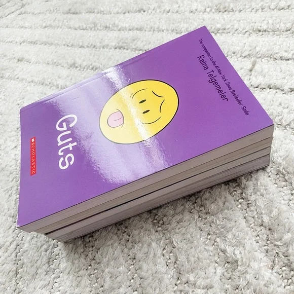 Raina Telgemeier Books - Picture 10 of 10